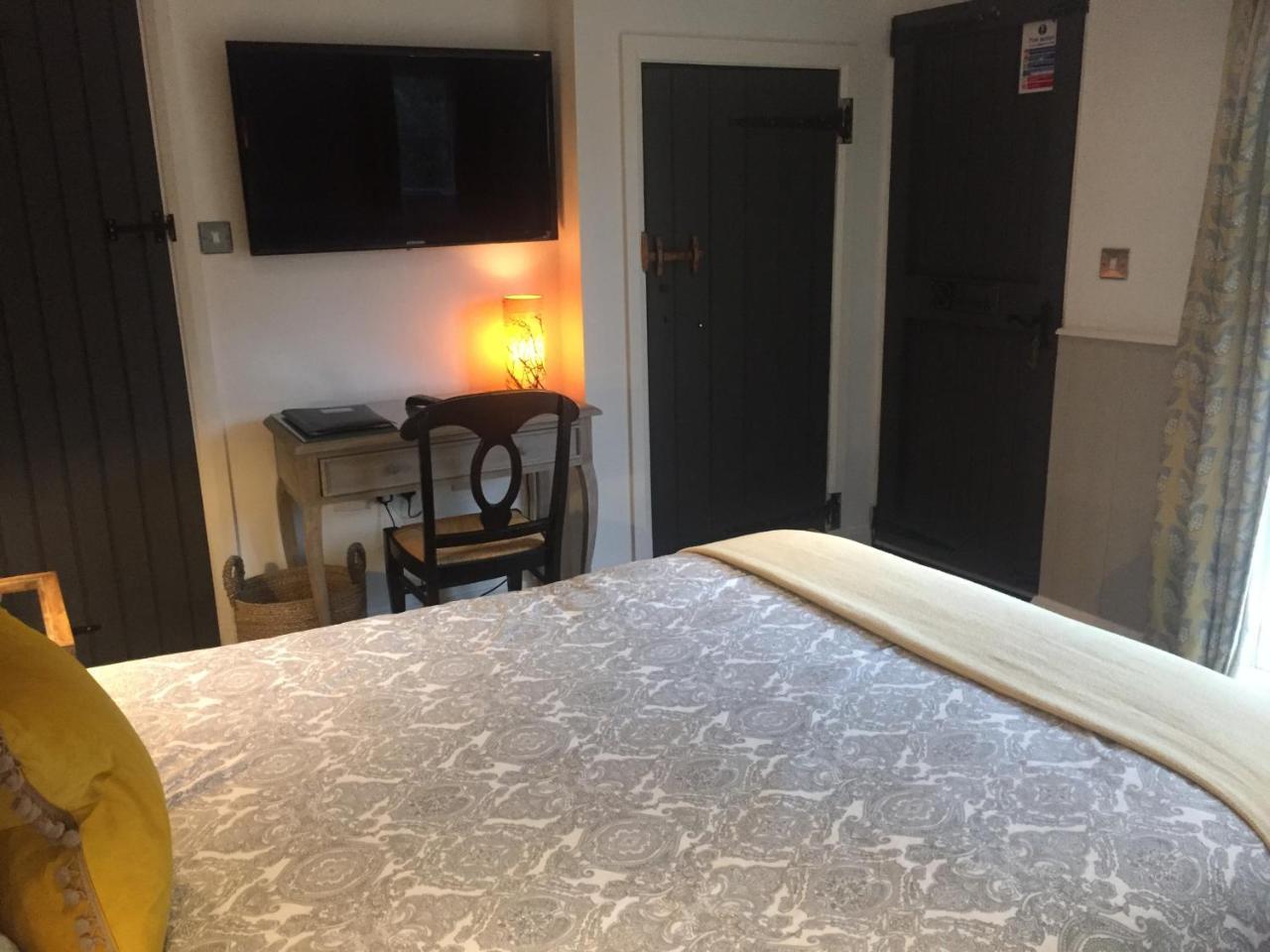 Bonningtons Stansted Self Catering Hotell Stansted Mountfitchet Eksteriør bilde