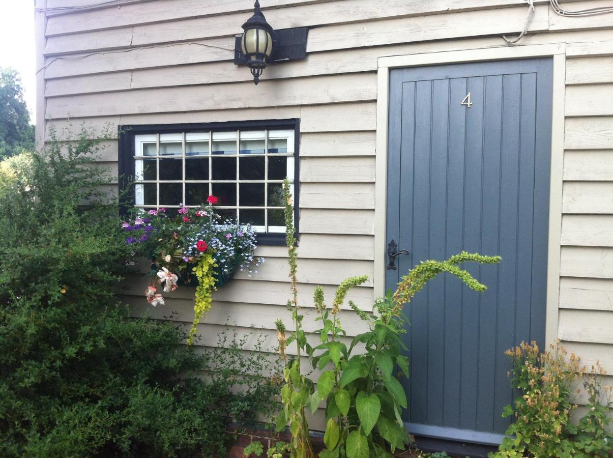 Bonningtons Stansted Self Catering Hotell Stansted Mountfitchet Rom bilde